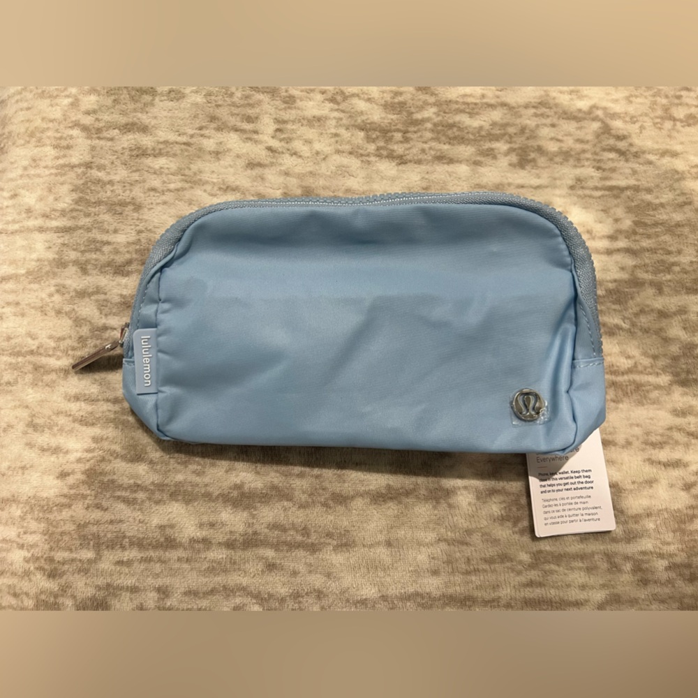 Lululemon everywhere belts bag 1L
